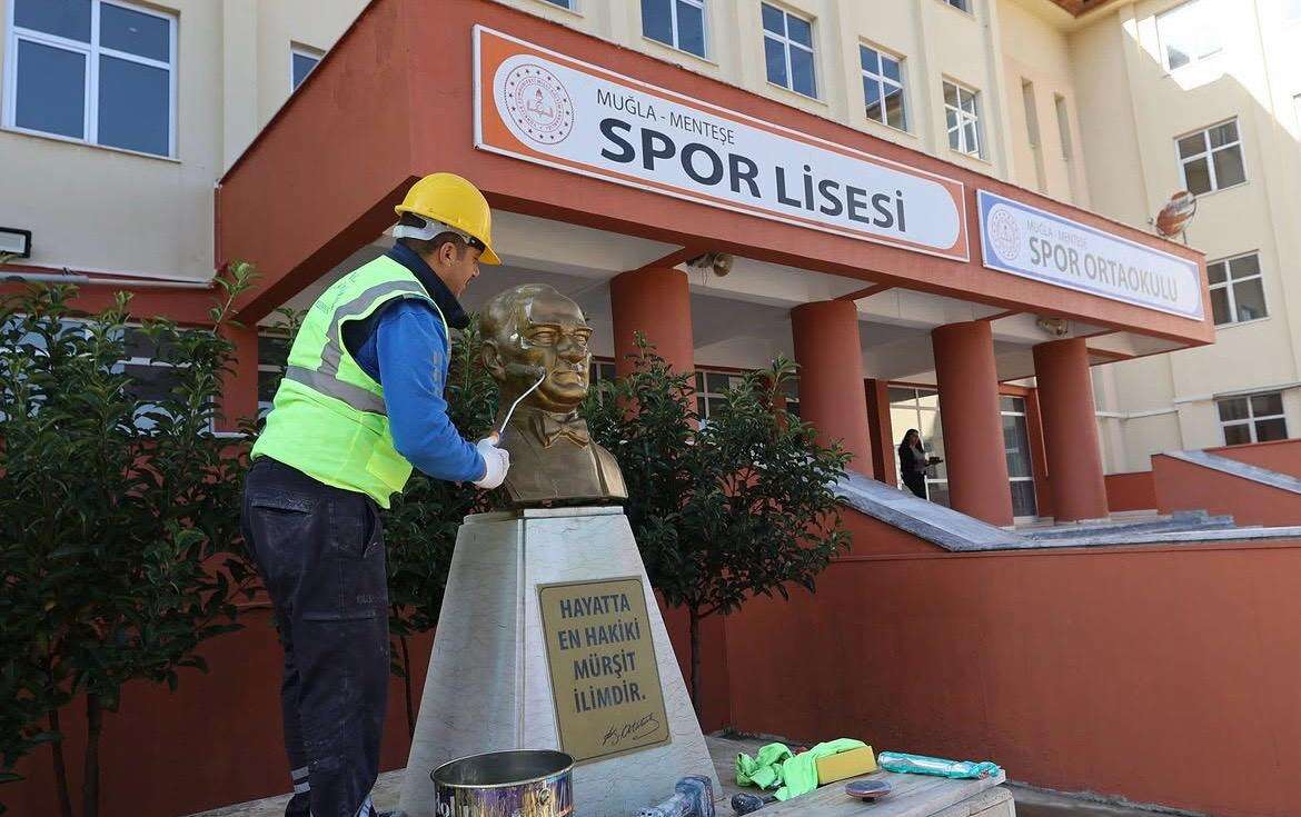 14 Okulda Yeni Dönem Mesaisi: Büyükşehir’den Eğitim Seferberliği 1